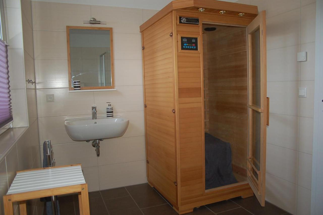 Behagliches Ferienhaus Zaunkoenig -Mit Kamin Und Sauna Tanne Kültér fotó