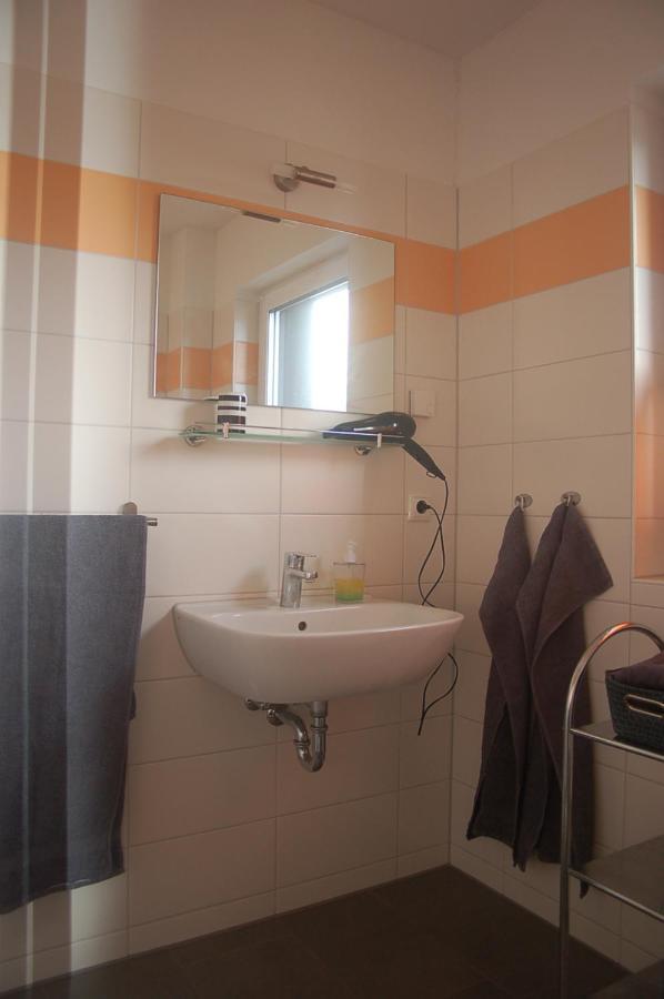 Behagliches Ferienhaus Zaunkoenig -Mit Kamin Und Sauna Tanne Kültér fotó