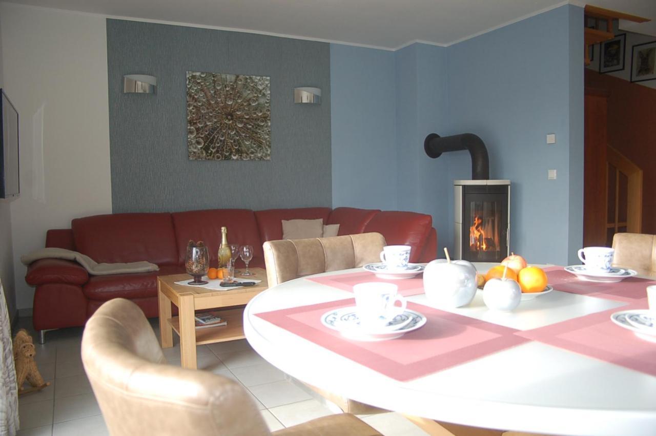 Behagliches Ferienhaus Zaunkoenig -Mit Kamin Und Sauna Tanne Kültér fotó